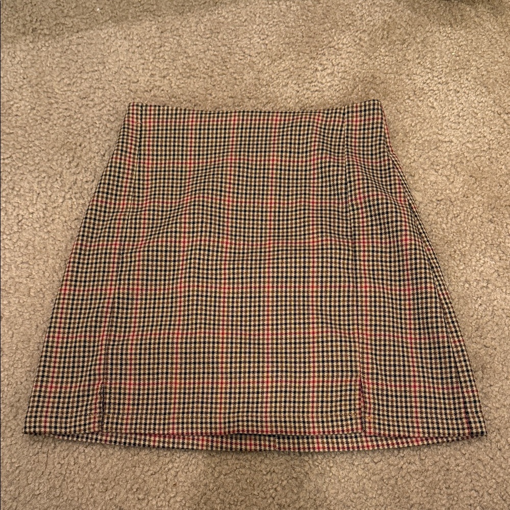 Brandy Melville Checkered Mini Skirt - Black and Red